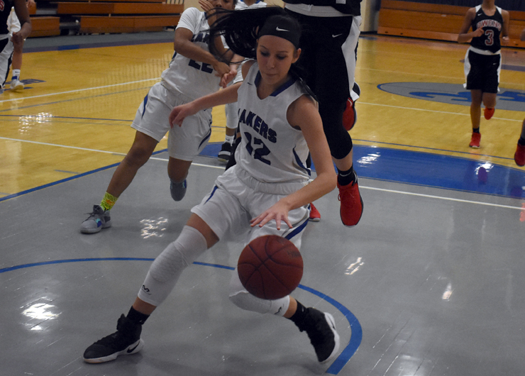 Lakeland women hold on to win after fast start to beat Owens, 63-55