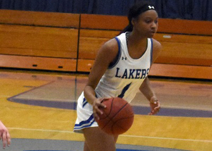 Lakeland slips by Clark State on the road, 62-59