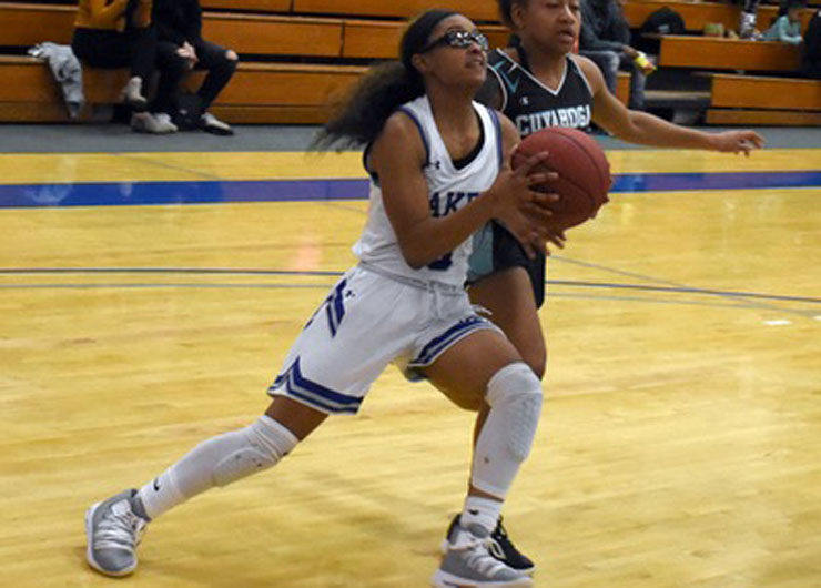 Lakers start slow in loss at Owens, 65-44