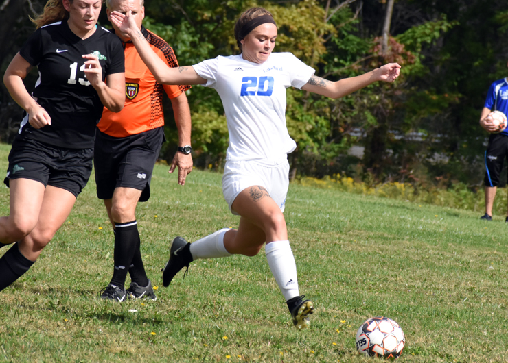 Late goal by Maria Sill gives Lakeland first conference victory over Ancilla, 1-0