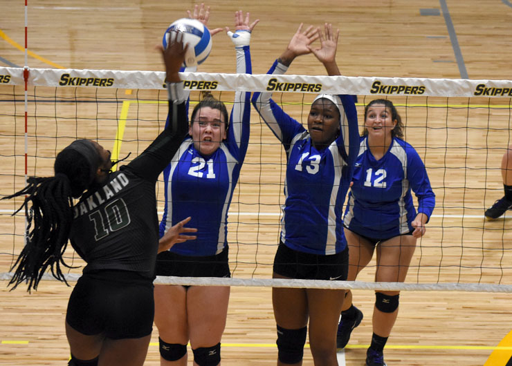 Lakers fall one set shy of qualify for nationals in District E championship loss to Mott