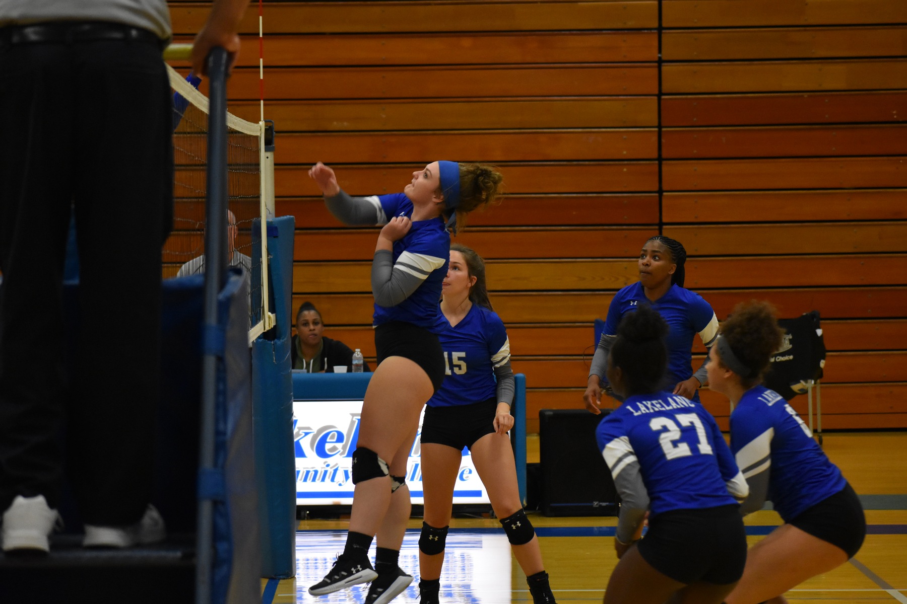 Laker volleyball falls to Edison State in straight sets