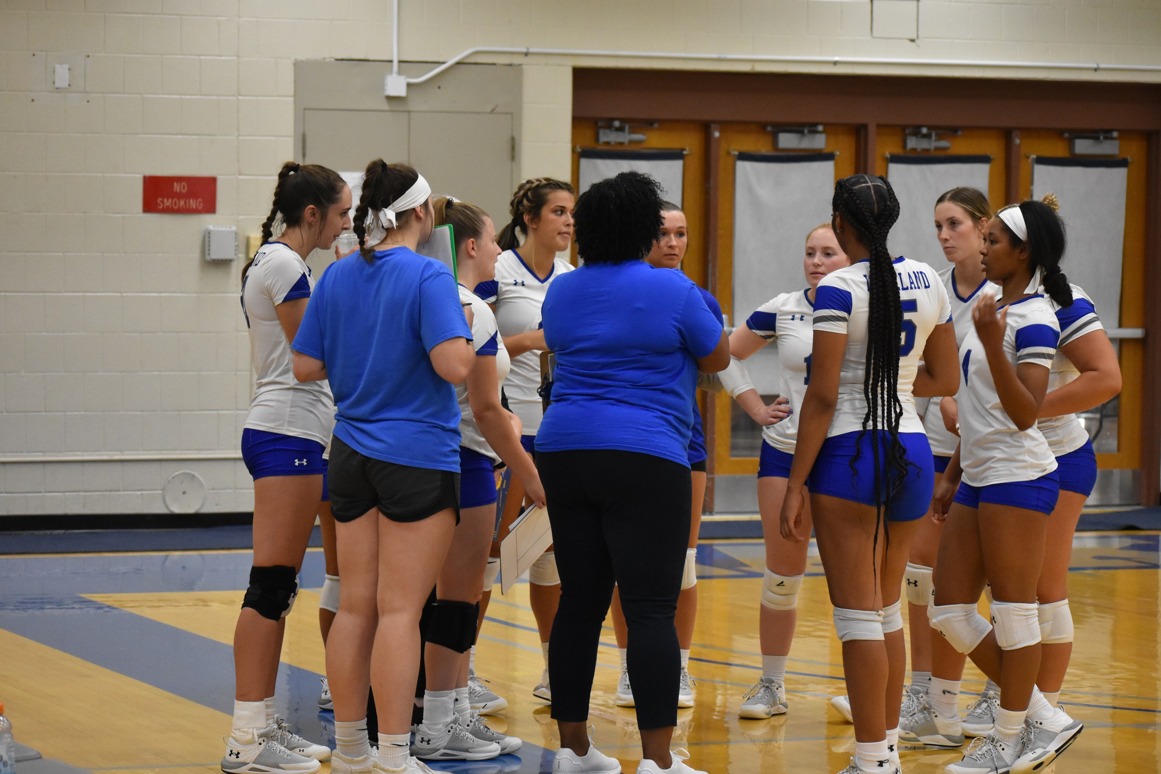 Volleyball falls to Commodores