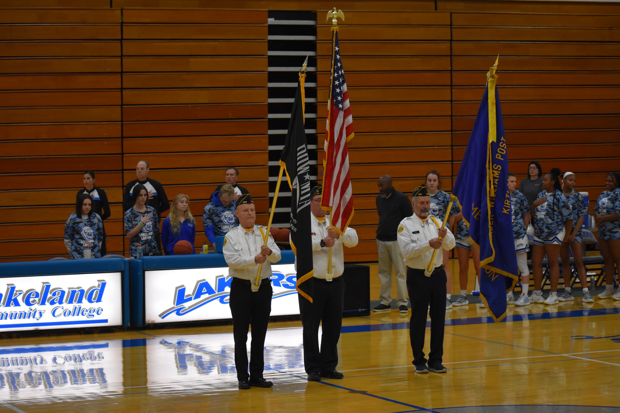Womens basketball fall to Thunderwolves on Military Appreciation Night