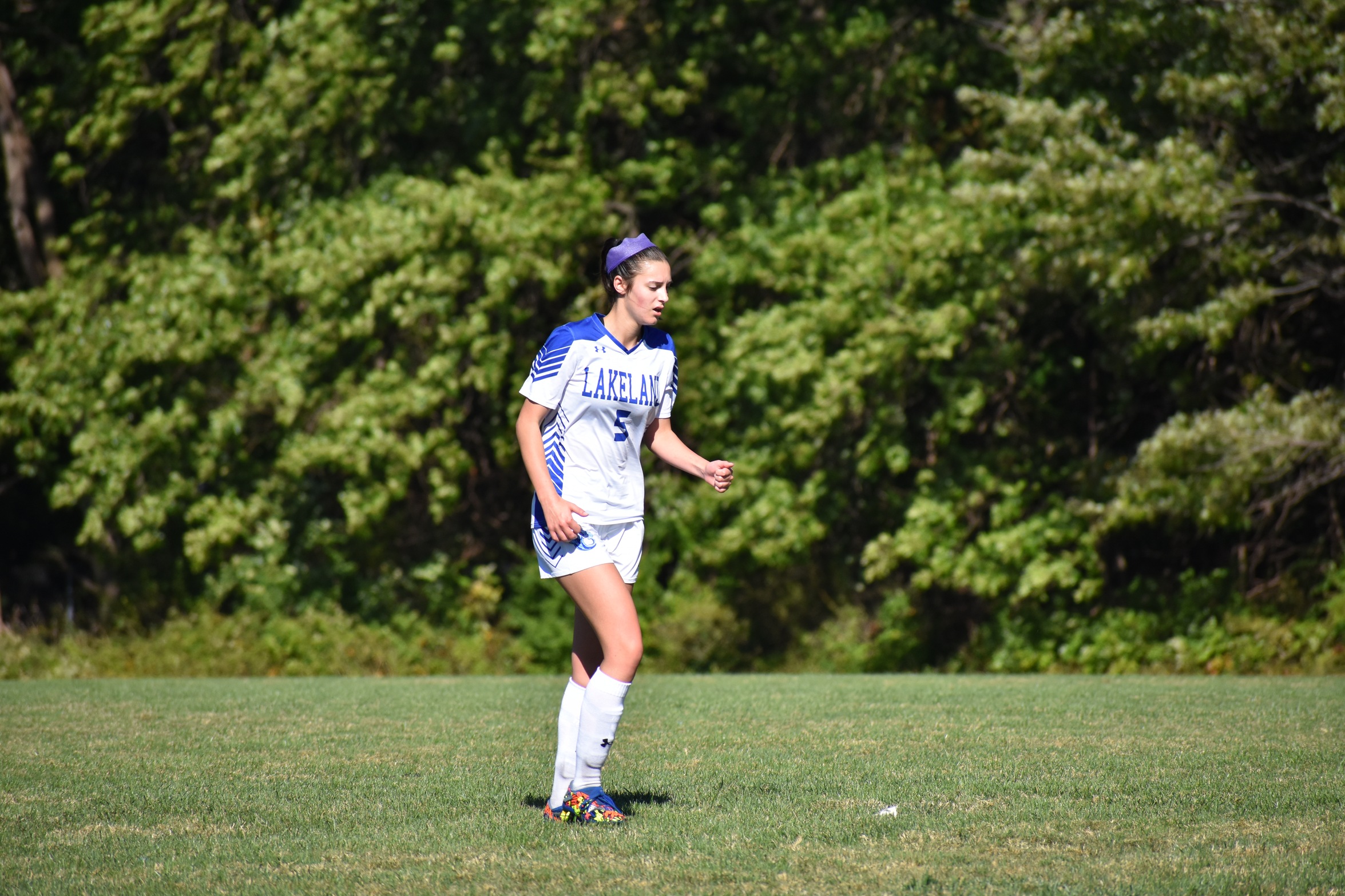 Lakers women's soccer drops match to Lady Red Hawks